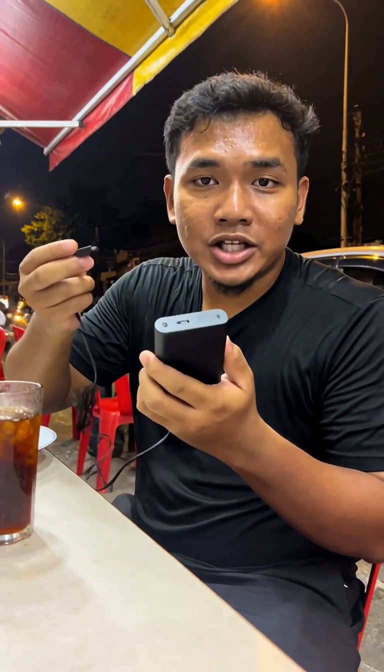 Power Bank — Mamak Night Test — AI generated 9:16 film frame