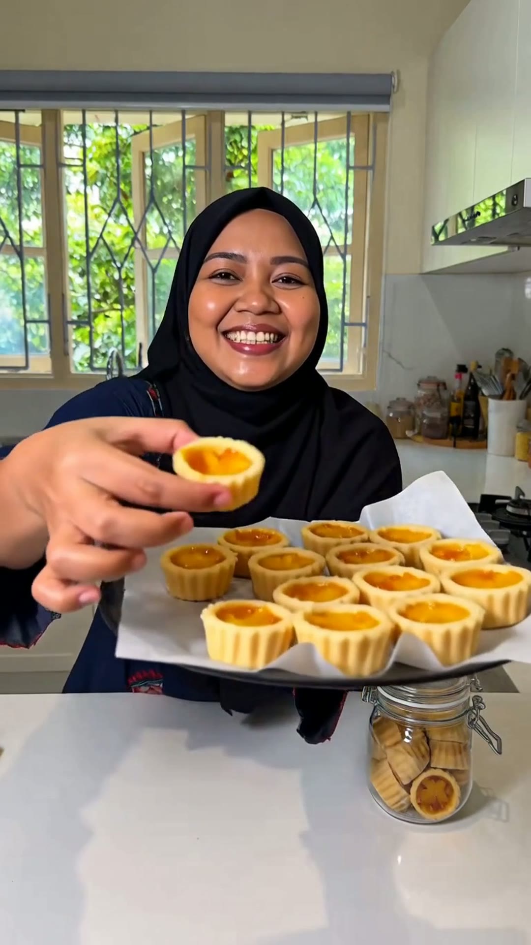 Kuih Raya Order — Tart Nanas Resepi Mak — AI generated 9:16 film frame
